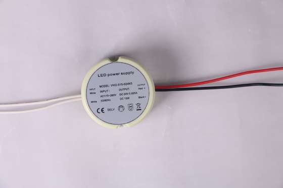 Alimentazione elettrica di plastica rotonda del driver 12V 15W di caso IP20 LED per la luce di striscia