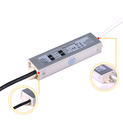 CC impermeabile ultra esile 12v Constant Voltage 2500mA di Mirror 12vdc del driver di 12v 30w LED