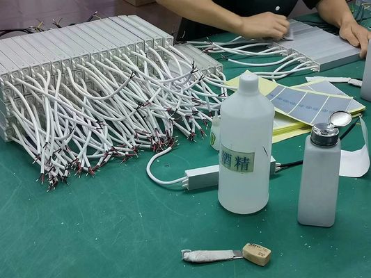 Driver elettronico impermeabile di alluminio 12v 1a 12W AC100 - 265V IP67 del LED piccolo