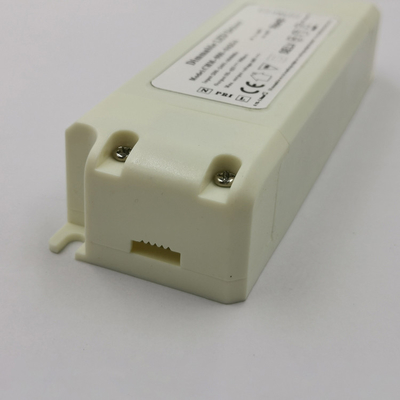 Alimentazione elettrica leggera di Dimmable del triac IP20, driver della striscia di 1500mA Dimmable LED