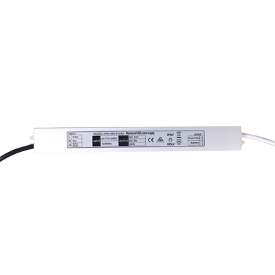 Conduttore LED impermeabile con frequenza 50/60Hz ed efficienza 85%